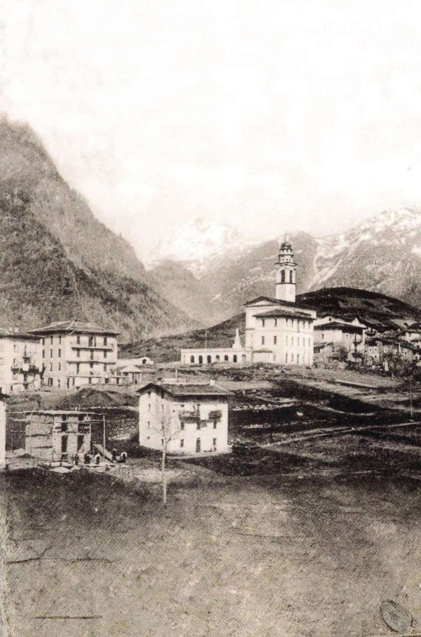 Disegno storico di un paese di montagna in Valtellina